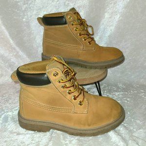 Eddie Bauer Karpie Kid's size 2M hiking boots.